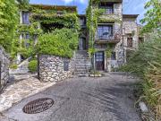 Maison de village à rénover: superbe opportunité à saisir !