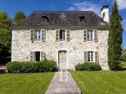 CHARMANTE MAISON DE MAÎTRE DANS LE PIEDMONT DES PYRÉNÉES