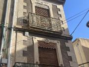 Maison de village avec 3 studios + local commercial et...