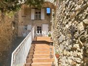 MAISON DE VILLAGE AVEC COUR ET TERRASSE