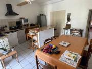 Maison de village avec garage et extérieur