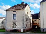 Maison de village avec grande grange à vendre en Haute Saône