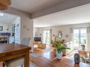 Maison de village avec jardin et piscine 170m² Dondas