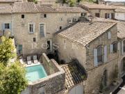 Maison de village avec piscine à Lagnes