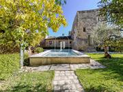 Maison de village avec piscine et studio indépendant...