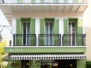 Maison de village composée d'une habitation et...