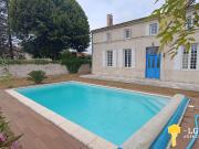 Maison de village en pierre 225 m2, mitoyenne d'un...