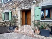 Maison de village en pierre avec cour charme et authentici