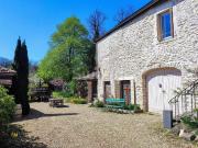 Maison de village en pierre avec gîte