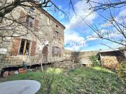 Maison de village en pierre de 103m2 avec jardin sur parcell