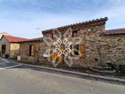 Maison de village en pierre, T3, 70m2