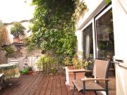 Maison de village rénovée avec garage, terrasse et cour...