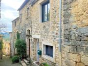 Maison de village traversante