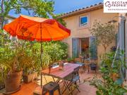 Maison de village unique avec cave à vin et terrasses