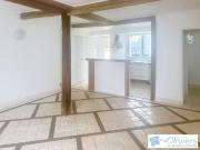 MAISON DE VILLAGE VOISINS LE BRETONNEUX 4 pièce s 74.14 m2