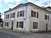 Maison de ville 8 pièces 217 m² Maison de ville 8 pièces 217 m²