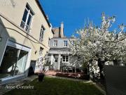 Maison de ville 8 pièces 240 m²