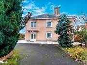 Maison de ville 8 pièces 270 m²