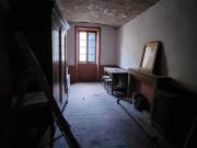 Maison de ville à rénover 100 m2 mitoyenne tout à l'