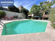 Maison de Ville avec 5 chambres, piscine. Maison de Ville avec 5 chambres, piscine.