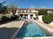 Maison de ville avec piscine au centre de Salon de Provence