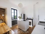 Maison de ville avec terrasse et studio indépendant