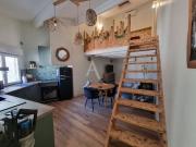 Maison de ville comprenant 2 appartements et un grand garage