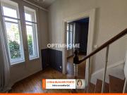 Maison de ville en pierre – 169 m² habitables – à fort...