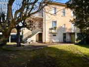 Maison de ville rénovée, 4 chambres, garage, piscine