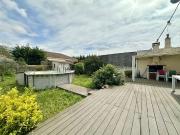 Maison de ville rénovée avec jardin, garage et 5...