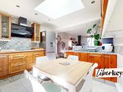 Maison de ville rénovée DPE C + garage