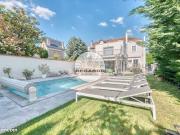 Maison d'exception avec piscine, charme de...