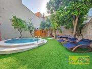 Maison d'Exception dans le Vieil Antibes avec Jardin...