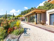MAISON D'EXCEPTION DE PLUS DE 200 M2 AU CALME, VUE MER