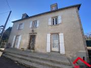 MAISON D'HABITATION AVEC BATIMENTS AGRICOLES À...