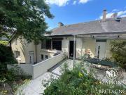 Maison avec jardin et local commercial Pont Aven 243m²...