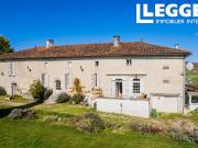 Maison d'habitation de 255 m5 sur 2 niveaux et 13364... Maison d'habitation de 255 m5 sur 2 niveaux et 13364...