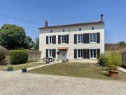 Maison du village, non mitoyenne, grand terrain, T