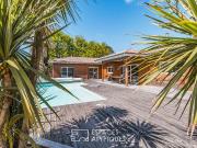 Maison en bardage bois au bourg de Lège Cap Ferret 196m²...