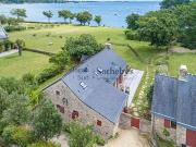 Maison en bord de mer avec jardin
