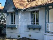 Maison en bord de mer avec jardin