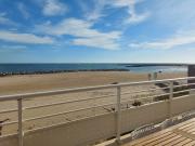 Maison en bord de mer avec jardin