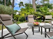 Maison en bord de mer avec jardin