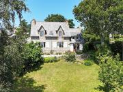 Maison en bord de mer avec jardin