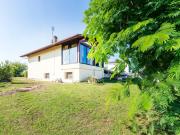 Maison en bord de mer avec jardin