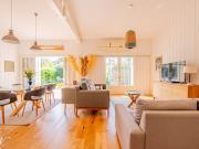 Maison en bord de mer avec jardin