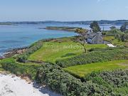 Maison en bord de mer avec jardin