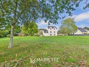 Maison en bord de mer avec jardin