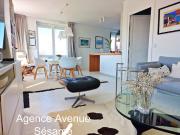 Maison en bord de mer avec jardin