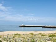 Maison en bord de mer avec jardin